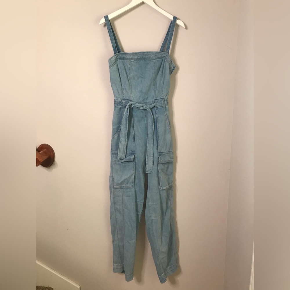 Women’s Free People Blue Denim Cargo Belted Cutout Jumpsuit Size small